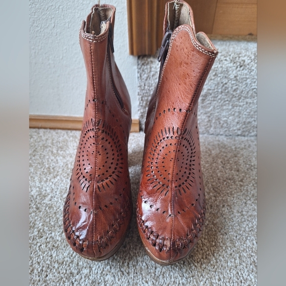 Marengo Womens Leather Mexican Zip Heeled Platform Artisan Booties Size 6.5 - Picture 5 of 9